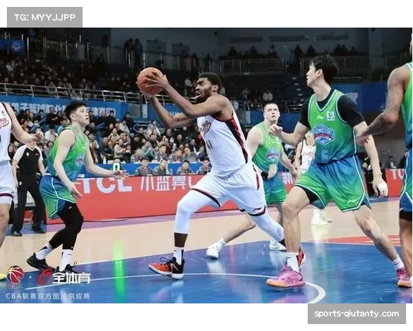 天津先行者13胜27负，浙江稠州金租25胜15负，两队实力差距明显